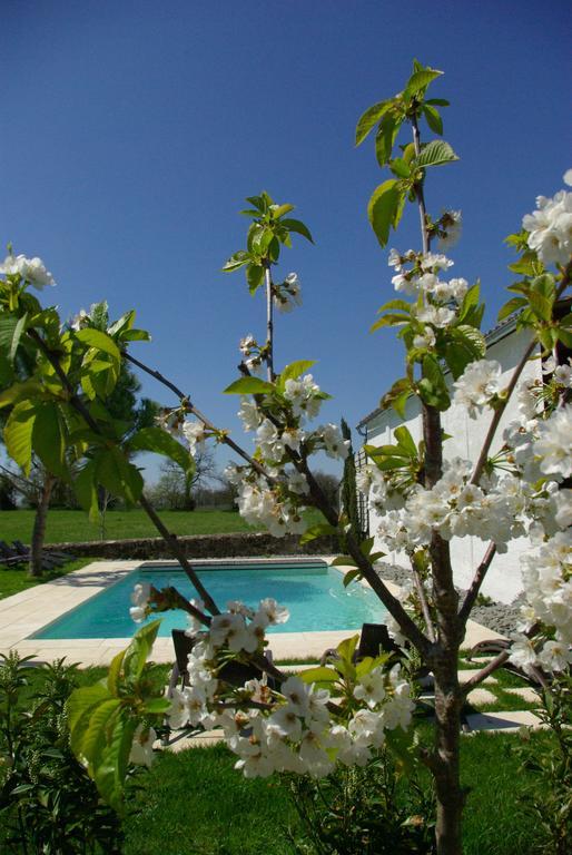 Domaine De Bel Air Carpe Diem Tizac-de-Curton Exterior foto